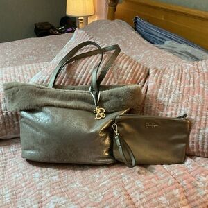JESSICA SIMPSON Metallic Tote and Clutch Set